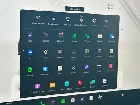 Used 2023 Tesla Model Y Performance image 27