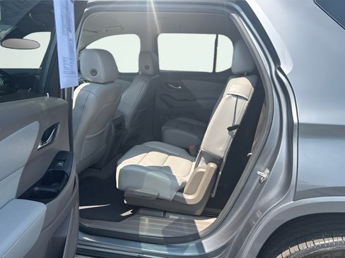 Used 2019 Chevrolet Traverse Premier AWD/4WD image 25