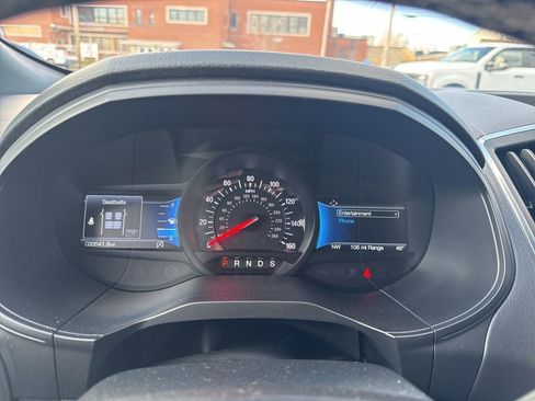 Used 2022 Ford Edge ST image 22