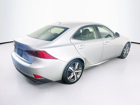Used 2017 Lexus IS 200t w/ Premium Package RWD image 9