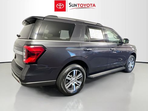 Used 2024 Ford Expedition Limited image 4