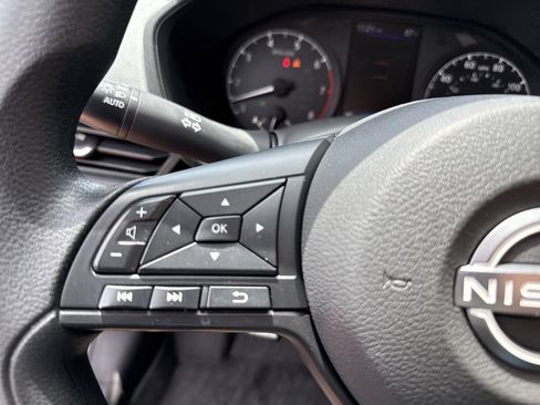 Used 2024 Nissan Altima 2.5 S FWD image 24