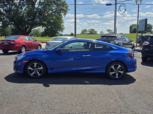 Used 2016 Honda Civic Touring image 5