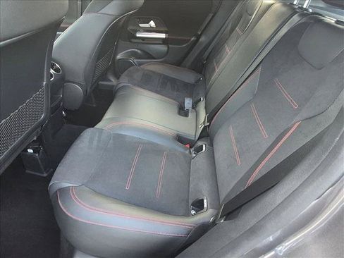 Used 2023 Mercedes-Benz GLA 250 4MATIC image 19