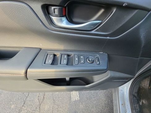 Used 2023 Honda CR-V LX image 12