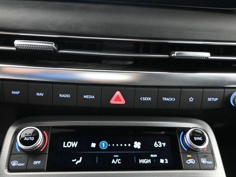 Used 2024 Hyundai Palisade Calligraphy image 37