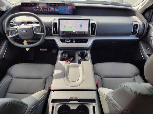 New 2026 Ford Expedition Max Active image 19