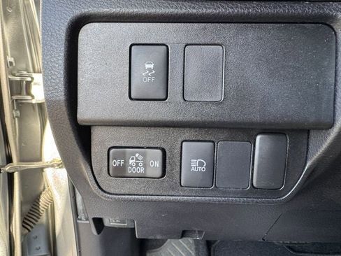 Used 2022 Toyota Tacoma SR5 image 27