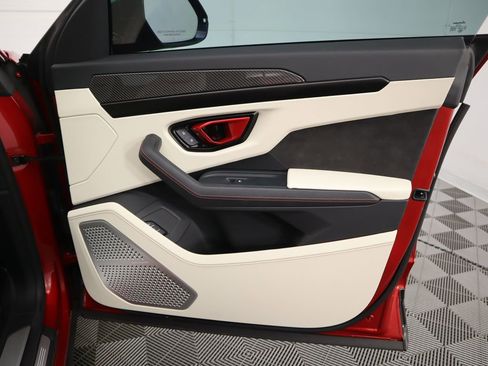 Used 2024 Lamborghini Urus S image 26