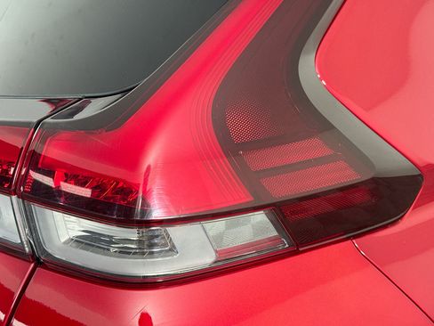 Used 2022 Mitsubishi Eclipse Cross SE image 33