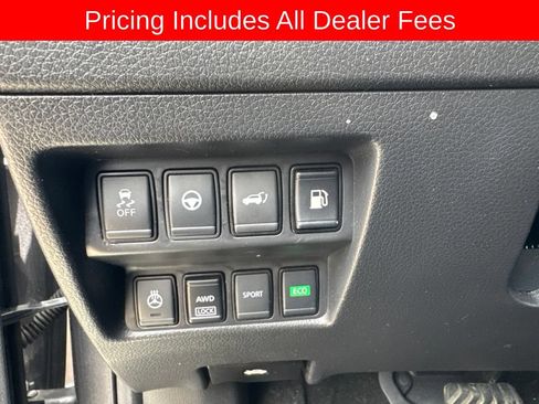 Used 2020 Nissan Rogue SL w/ Premium Package AWD/4WD image 17
