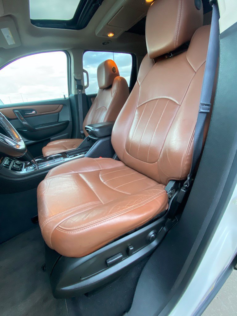 Used 2015 Chevrolet Traverse LTZ AWD/4WD image 10