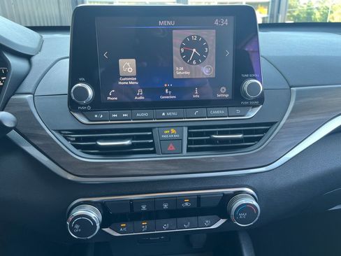 Certified 2024 Nissan Altima 2.5 SV image 19