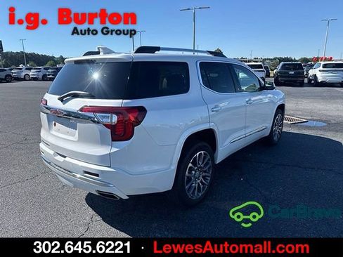 Used 2023 GMC Acadia Denali w/ Denali Ultimate Package FWD image 3