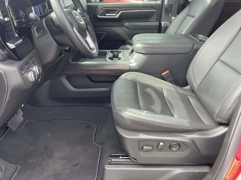 Used 2025 GMC Sierra 2500 SLT w/ SLT Convenience Package AWD/4WD image 4