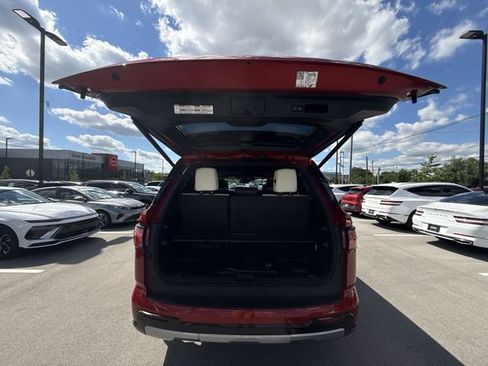 Used 2023 Toyota Sequoia Capstone AWD/4WD image 24