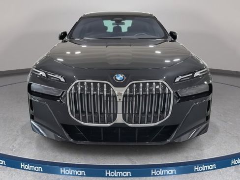 Certified 2023 BMW 760i xDrive w/ Parking Assistance Package image 3