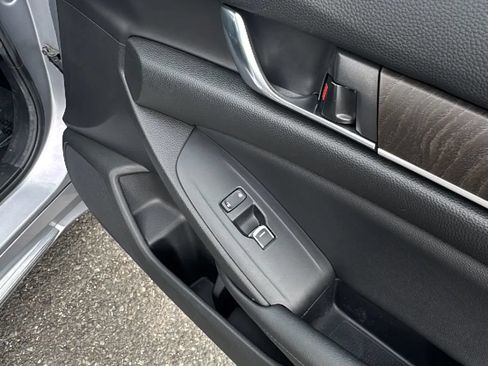Used 2021 Honda Accord EX-L image 23