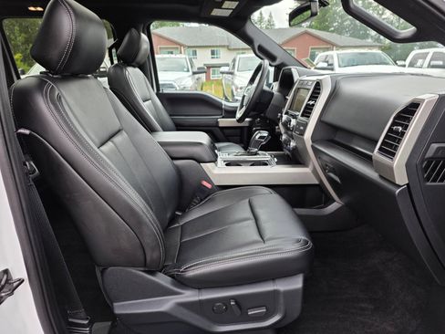 Used 2020 Ford F150 Lariat w/ Equipment Group 502A Luxury AWD/4WD image 28