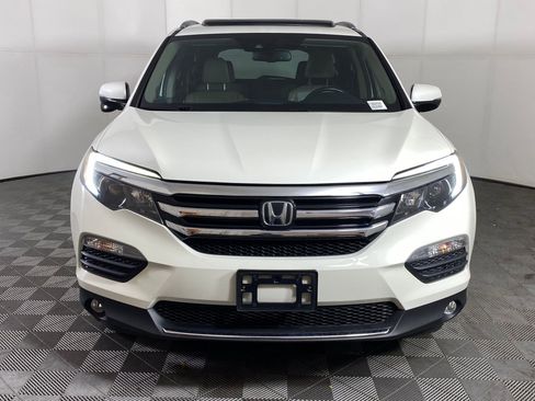 Used 2018 Honda Pilot Touring image 6