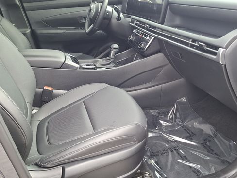 Used 2025 Hyundai Tucson SEL AWD/4WD image 23