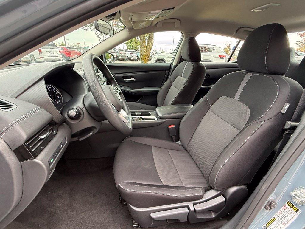 Used 2025 Nissan Sentra SV FWD image 26