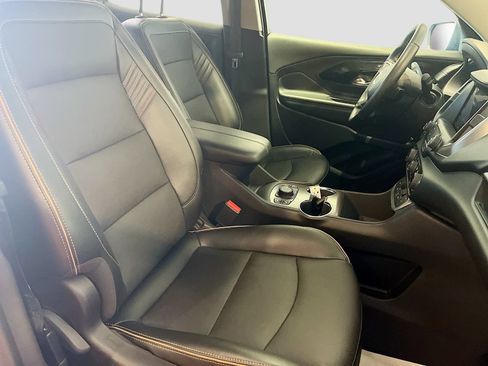 Used 2024 GMC Terrain AT4 AWD/4WD image 27