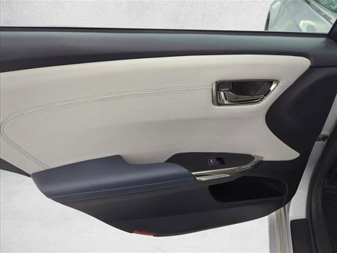 Used 2014 Toyota Avalon XLE FWD image 8