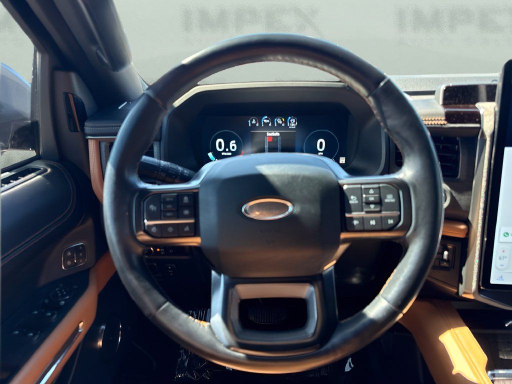 Used 2024 Ford Expedition Platinum AWD/4WD image 14