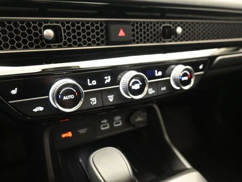 Certified 2024 Honda Civic Touring image 32