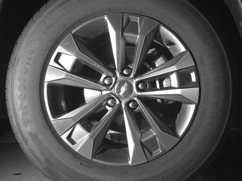 Used 2025 Chevrolet Equinox LT image 13