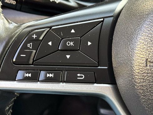 Used 2022 Nissan Sentra SV image 12