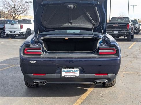 Used 2016 Dodge Challenger SXT image 32