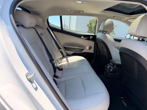 Used 2019 Kia Stinger Premium RWD image 25