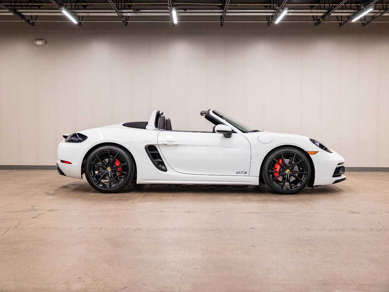 Used 2018 Porsche 718 Boxster GTS RWD image 6