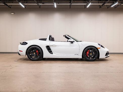 Used 2018 Porsche 718 Boxster GTS RWD image 6
