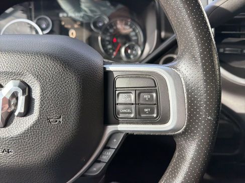 Used 2022 RAM 2500 Big Horn image 18