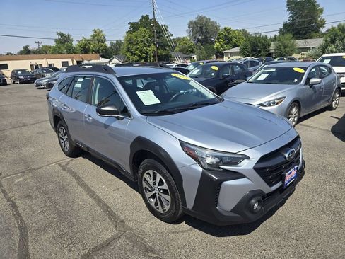 Used 2023 Subaru Outback AWD/4WD image 23