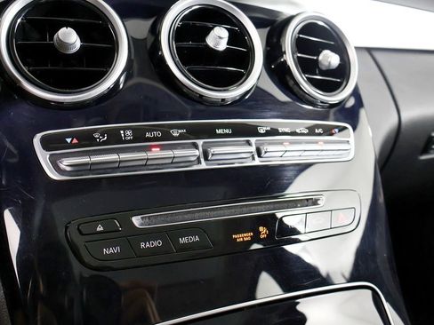 Used 2015 Mercedes-Benz C 300 Sport image 34