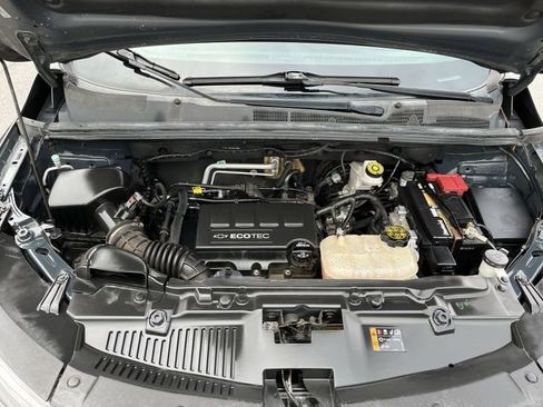 Used 2017 Chevrolet Trax LT w/ LT Convenience Package FWD image 19