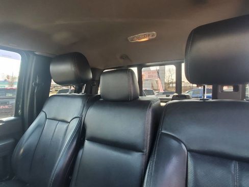 Used 2016 Ford F250 Lariat w/ Chrome Package image 24