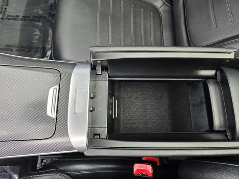 Used 2024 Mercedes-Benz C 300 Sedan image 25