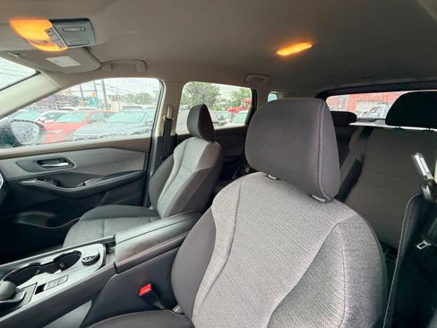 Used 2021 Nissan Rogue SV AWD/4WD image 14