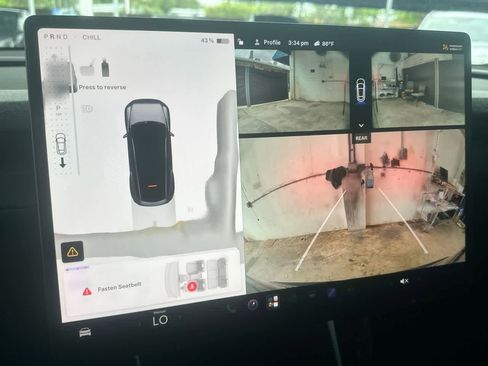 Used 2026 Tesla Model Y AWD image 19