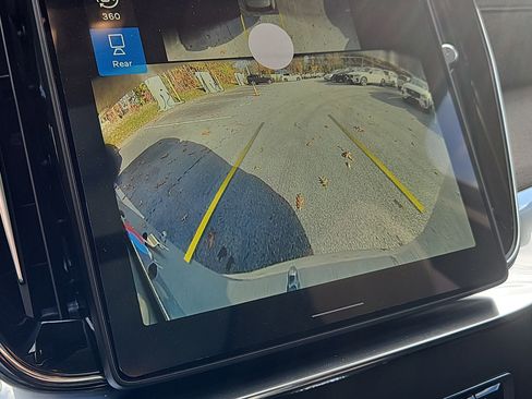 New 2026 Volvo XC90 T8 Plus image 7