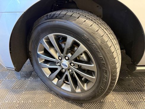 Used 2020 Ford Expedition Max Limited w/ Equipment Group 301A AWD/4WD image 41