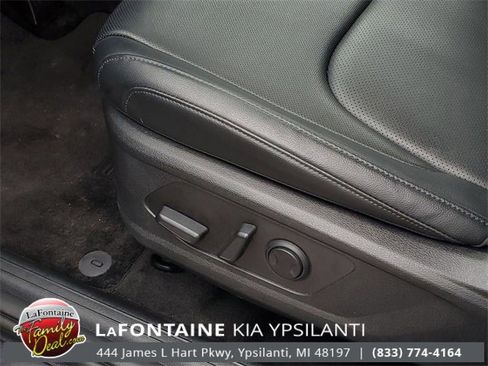 Certified 2025 Kia Sportage EX image 14