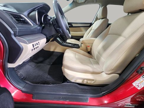 Used 2018 Subaru Outback 2.5i Premium AWD/4WD image 12