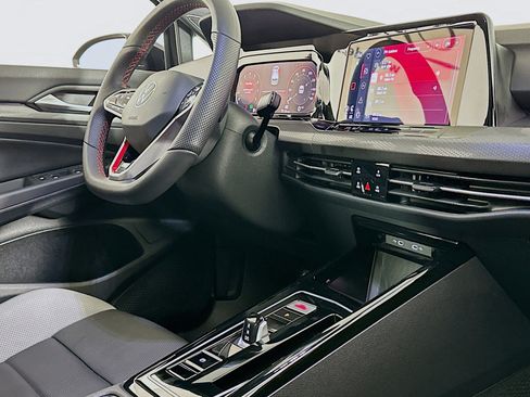 Used 2023 Volkswagen GTI Autobahn image 29