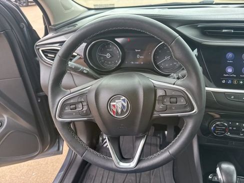 Used 2022 Buick Encore GX Essence w/ Experience Buick Package image 17